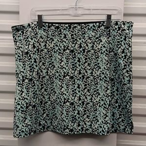 Women's print skirt with built in shorts XL